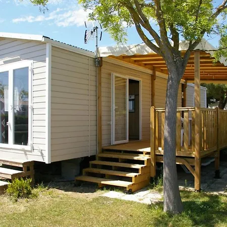 Mobile Ouireves 560 Facing The Mediterranean Holiday home